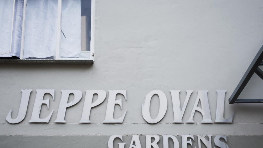 Jeppe oval gardens sign