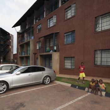 Exterior View Parking