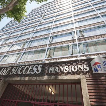 outside view of lake success building